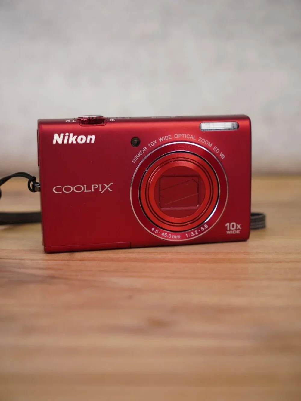 Nikon Coolpix S6200 Digital Camera 10x Optical Zoom Compact Red With Box Tested